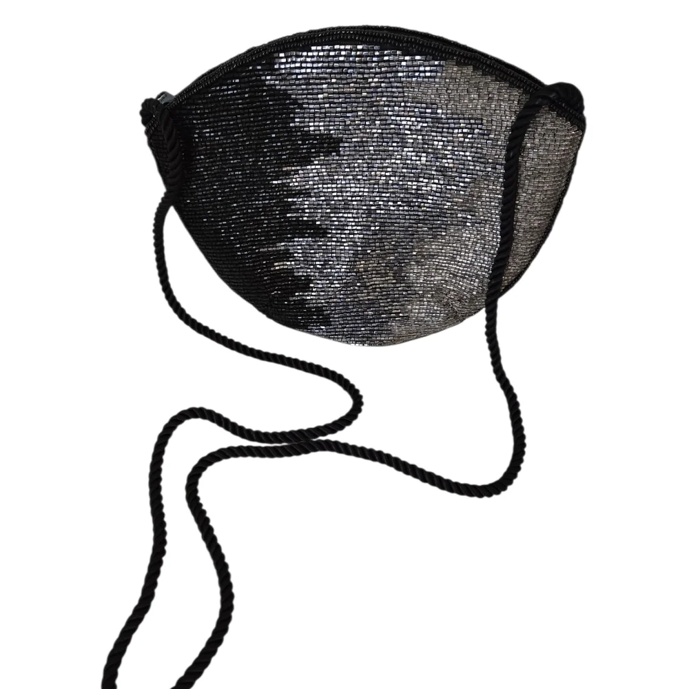 FUN Black & Silver Beaded "Vintage" Inspired Cocktail Purse/Evening Bag - Picture 7 of 9